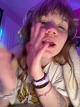 Cutiepiespanks élő XXX-chatje