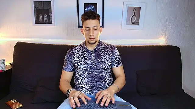 Sr_Maykol Live XXX Chat