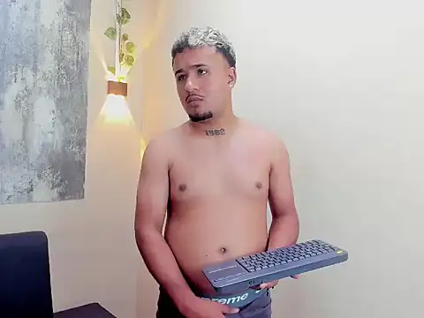 MAICOL_TORNER – Naživo XXX chat