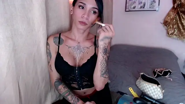 NathalieMea Webcam show