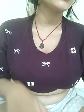 Chat +18 de Cute_Kavya7 ao vivo