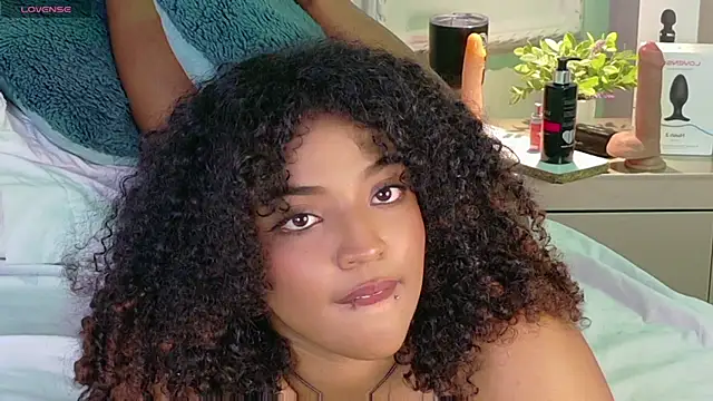Chat +18 de Cristal-Jonnes ao vivo