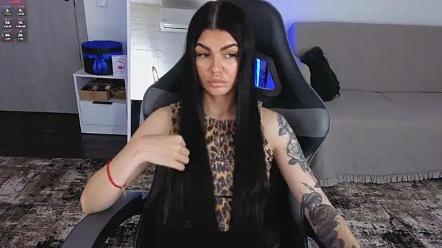 AnacondaOnn's Live XXX Chat
