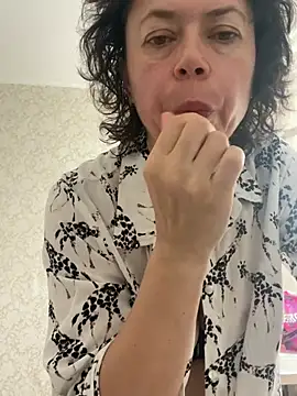 Živý XXX chat Kiramagic