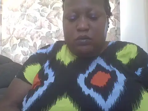 fat_ebonyqueen 即時 XXX 聊天