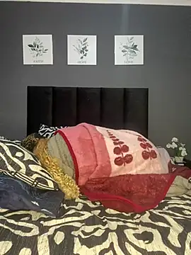 Ebony_Warlock_ 라이브 XXX 채팅