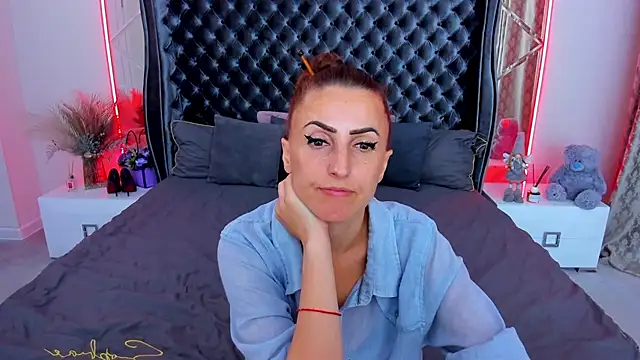 Živý XXX chat Rebecca_Diamond