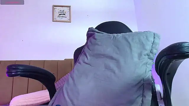 แชท XXX สดของ Nikkenyx