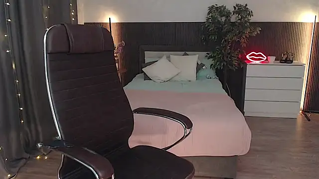Crazyy_girl_ Chat XXX live