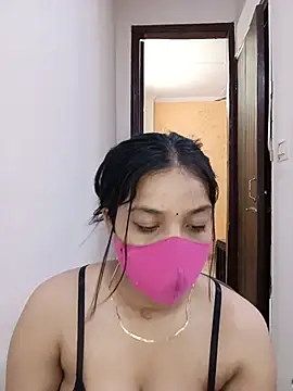 Cute_Rakhi8 Adlı Modelin Canlı XXX Sohbeti