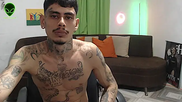Chat +18 de alpha_zom ao vivo