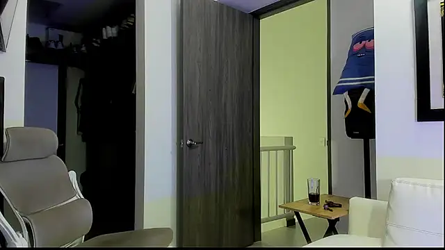 Chatroom XXX en direct de Andrew_Johnnson