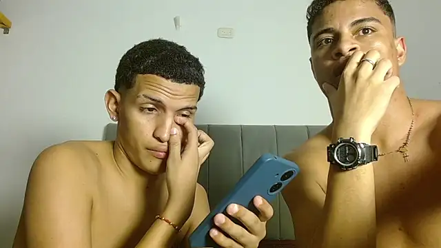 Jose_And_Danieln Live XXX chat