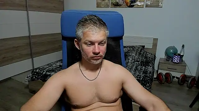 RobbyShawz Show in webcam