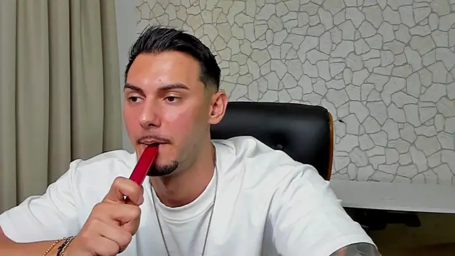 Czat XXX na żywo – ClintMasters