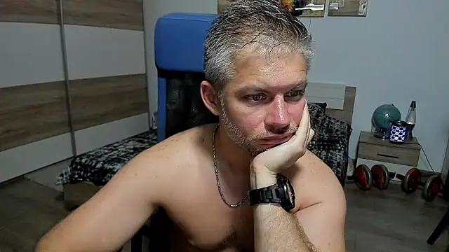RobbyShawzのウェブカメラショー
