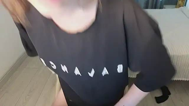 MollySallyn Live XXX chat