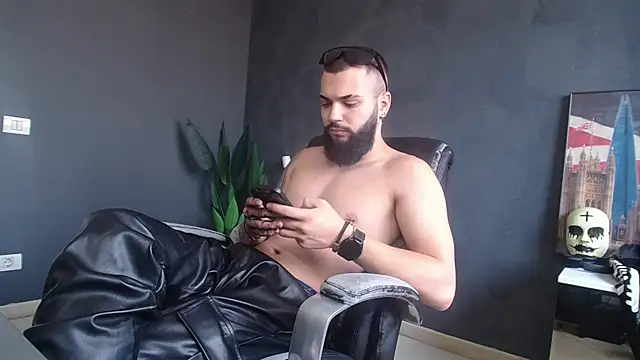 OscarWillssn Live XXX chat