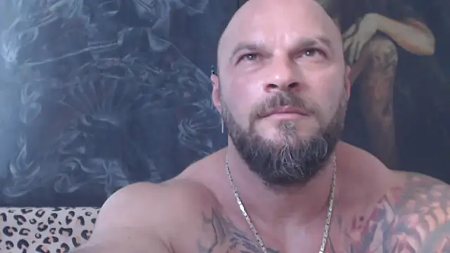 viking_30 Chat XXX live
