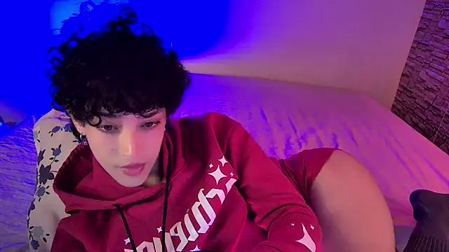 xFemboyToy Chat XXX in diretta