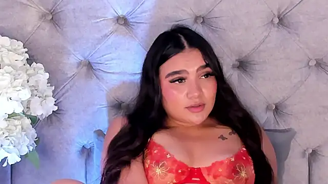 Chat XXX en directo de LiiaBloom