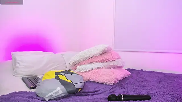 karly_rioss' Live XXX Chat