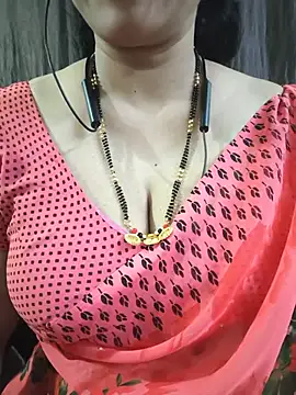 bhuvana_555's Live XXX Chat