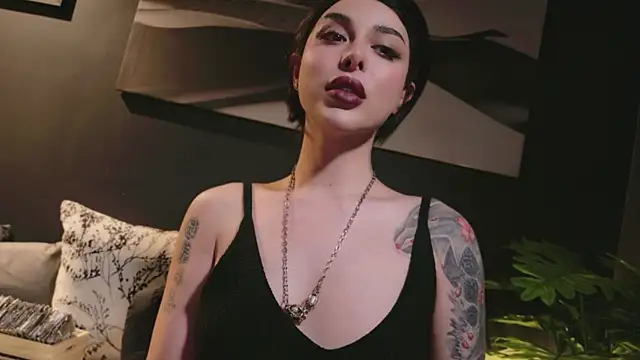 دردشة LetisiaRocks الجنسية المباشرة