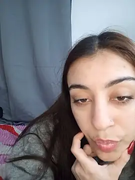 Jennyvignaduzzo Adlı Modelin Canlı XXX Sohbeti