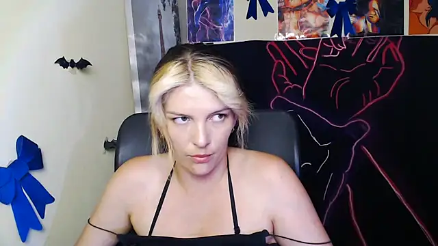 VanessaRey_ Adlı Modelin Canlı XXX Sohbeti