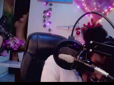 Anaconda2350's Live XXX Chat