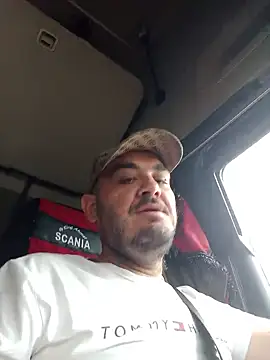 Maryo69v8 Webcam show