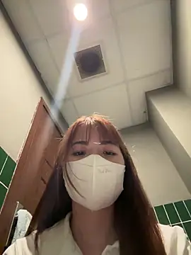 Lina-Xuka81's Live XXX Chat