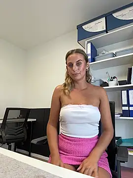 Czat XXX na żywo – Hii_Lolla