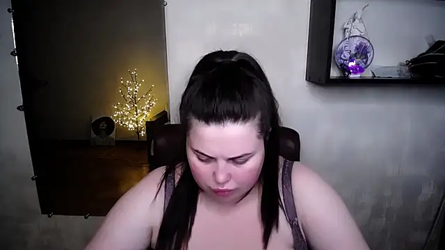 Emily_Mo – Live XXX-chat