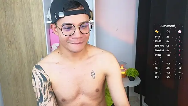 Онлайн чат XXX Im_Marco_