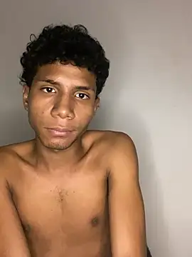 Fabi_Granado Adlı Modelin Canlı XXX Sohbeti