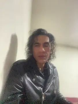 ImperialBalloon222's Live XXX Chat