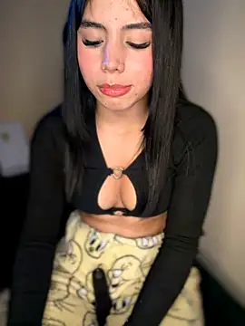 Czat XXX na żywo – Laura-Khalifa