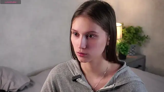 MelaniSeiver Chat XXX live