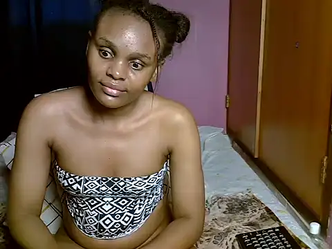 Živý XXX chat Queen_petite_