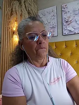 Misevien Live XXX chat