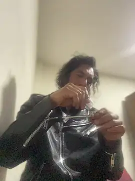 ImperialBalloon222's Live XXX Chat