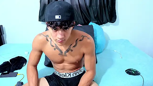 Noah__Dick XXX чат  на живо