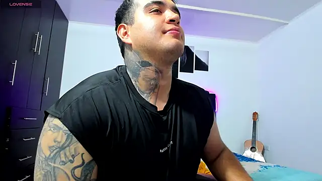 Chatroom XXX en direct de thiago__cp01