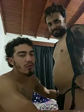 Chat XXX en directo de Dominant_kiing