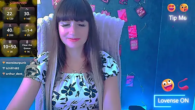 Chatroom XXX en direct de Violla_My
