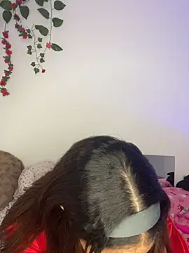 Daphnne_Curly Live XXX-chat