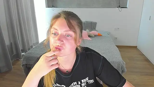 Chatroom XXX en direct de Kitkatvel