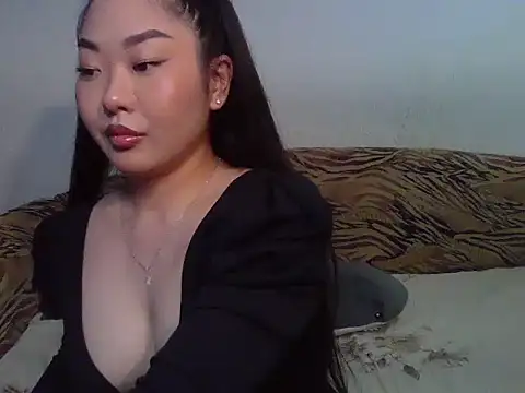Aleksa_Blackdream Adlı Modelin Canlı XXX Sohbeti